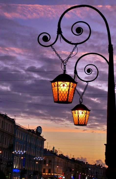 City Lamp Street Lights, Streetlamp Painting, Streetlamp Aesthetic, Lamppost Landscaping, Lantern Architecture, Street Lamp Post, Sky Art Painting, Lamp Posts, Candles Photography