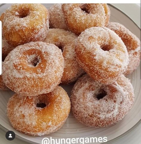 Sweet Meat Recipe, Doughnut Recipe Easy, Doughnuts Recipe, Homemade Donuts Recipe, Bread Snacks, Work Meals, Sweet Meat, Homemade Donuts, Doughnut Recipe