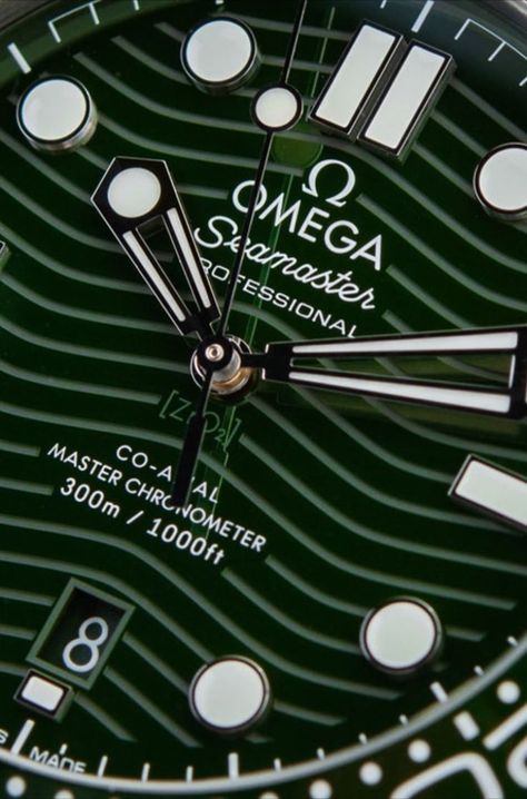 *Blog Update - Read iN!*
#Omega 42mm Seamaster Diver 300M Master Chronometer⌚️🌊
New Green Dial on Steel Bracelet or Rubber Strap!!…🎉💚 Tropical Safari, Omega Seamaster Diver 300m, Olive Tone, Omega Seamaster Diver, Racing Green, New Green, Omega Seamaster, Steel Bracelet, Diver