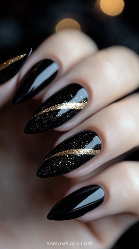 Elevate your holiday style with 21+ black Christmas nail ideas that are both chic and festive. From glossy black bases with gold accents to matte finishes adorned with snowflakes and glitter, these designs are perfect for making a bold statement. Explore creative combinations like black and silver ombré, starry night patterns, or minimalist nail art featuring festive touches like ornaments or reindeer. #BlackChristmasNails #HolidayNailArt #FestiveNails2024 Matte Black Nails With Gold Glitter, New Years Nail Black, Black And Gold Nails For New Years, Black Nail With Gold Line, Black And Gold Nails Christmas, New Year Nails Stilleto, Black With Gold Accent Nails, Black With Gold Chrome Nails, New Year Nails Black And Gold