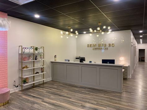 Med Spa for all your Aesthetic needs. Cosmetology Clinic Interior, Med Spa Lighting, Med Spa Esthetic, Iv Bar Decor, Medi Spa Aesthetic, Small Med Spa Design, Black Med Spa Aesthetic, Med Spa Design Luxe, Med Spa Ideas