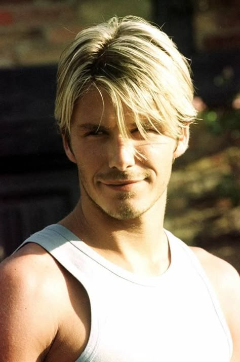 David Beckham Pictures, David Beckham Haircut, David Beckham Football, Beckham Haircut, Beckham Football, David Beckham Hairstyle, Beckham Hair, Baby Haircut, Posh And Becks