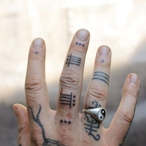 - CORRIE FOREMAN SHIRSAT - (@corrieforeman) • Instagram photos and videos Hand Poked Tattoo, Hand Poke, Stick And Poke, To Touch, Finger Tattoos, Mark Making, Tatting, Instagram Photos, Tattoos