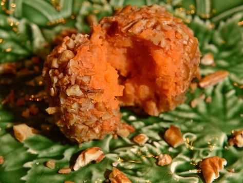 Sweet Potato Balls Recipe, Sweet Potato Balls, Pecan Balls, Sweet Potato Side Dish, Sweet Potato Sides, Sweet Potato Pecan, Potato Balls, Stuffed Potato Balls, Vegan Sweet Potato