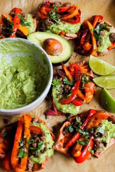 Vegan Fajita, Lime Dip, Smashed Sweet Potatoes, Smashed Potatoes, Paleo Dinner, Sheet Pan Dinners, Sweet Potato Recipes, Bell Peppers, Sweet Potatoes