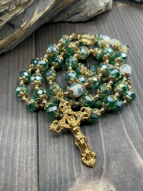 Crystals Beads, Pearl Rosary, Catholic Rosary, Rosary Necklace, Rosary Catholic, Catholic Gifts, Flower Beads, Green Flower, Mother Mary