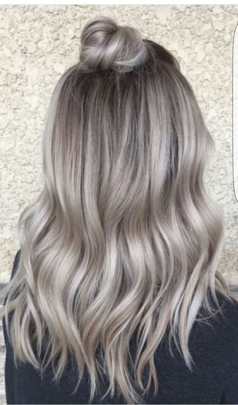 Platinový Blond, Blond Cenușiu, Ash Blonde Hair Colour, Grey Blonde, Silver Blonde Hair, Ash Hair, Ash Blonde Balayage, Blond Balayage, Balayage Blonde