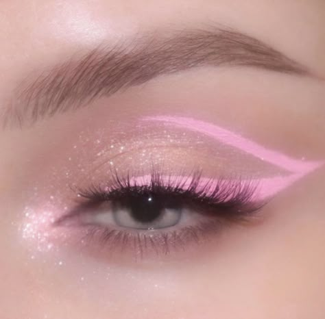 Pink Glitter Eyeliner, Pink Glitter Makeup, Pink Eyeshadow Look, Make Up Gold, Glitter Makeup Looks, Bluish Green Eyes, Euphoria Makeup, Eyeshadow For Blue Eyes, Smink Inspiration