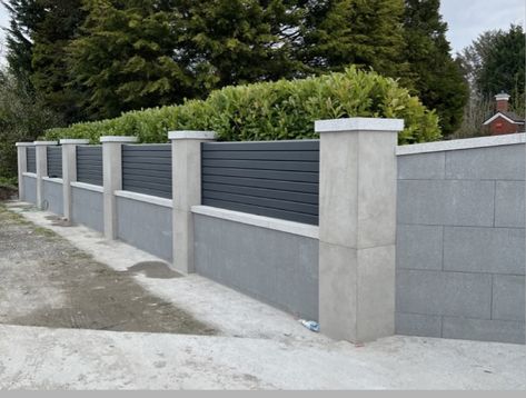 Concrete Fence Ideas, Property Fence Ideas, Property Fence, Concrete Fence Wall, Perimeter Wall, Entrance Landscaping, Driveway Entrance Landscaping, Hall Designs, Mobile House