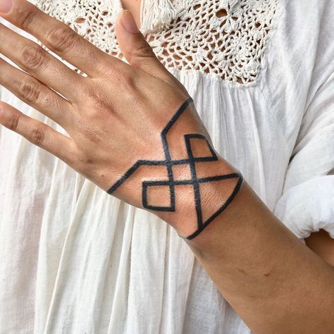 Taku Oshima on Instagram: “Ainu tribal tattoo” Hand Tatts, Tattooed Hands, Creative Tattoos, Arm Tattoo, Hand Tattoos, Geometric Tattoo, I Hope, Tattoos, On Instagram