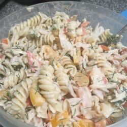 Creamy Crab and Pasta Salad Salad With Pasta, Crab Pasta Salad, Pasta With Mayonnaise, Crab Pasta, Crab Salad Recipe, Cold Pasta Salad Recipes, Creamy Crab, Pasta Salad Dressing, Salad Recipes Video