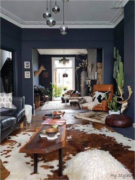 Dark Living Rooms, Black Living Room, Living Room Accents, Western Home Decor, Boho Living, Boho Living Room, Living Room Inspo, Large Living Room, Living Room Ideas