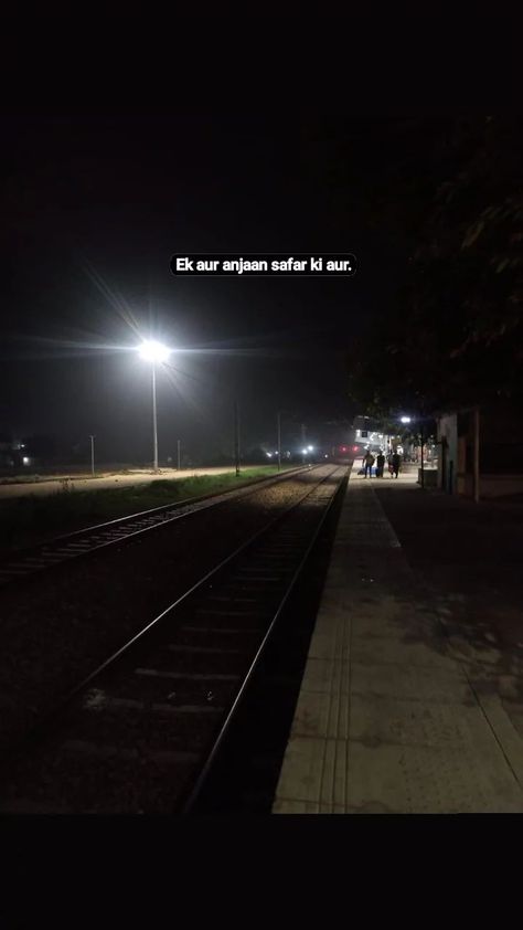 Train Quotes Travel Hindi, Train Travel Snapchat Stories, Rikshaw Snap Caption, Delhi Captions Instagram, Train Night Aesthetic, Train Snap, Good Insta Captions, Travel Picture Ideas, Independance Day