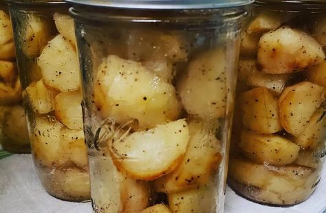 Preserving Perfection: A Guide to Dry Canning Potatoes for Long-lasting Deliciousness Pressure Can Potatoes, Canning Diced Potatoes, Preserving Potatoes Food Storage, How To Dry Can Potatoes In Pressure Cooker, Dry Canning Potatoes Water Bath, Canning Mashed Potatoes, Dry Pack Canning Potatoes, Canning New Potatoes, Dry Canning Potatoes Pressure Cooker