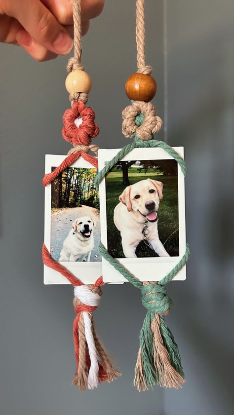 Small Macrame Gifts, Macrame Polaroid Hanger, Unique Macrame Ideas, Macrame Photo Hanger, Faith Crafts, Diy Earrings Easy, Makramee Diy, Macrame Ideas, Craft Night