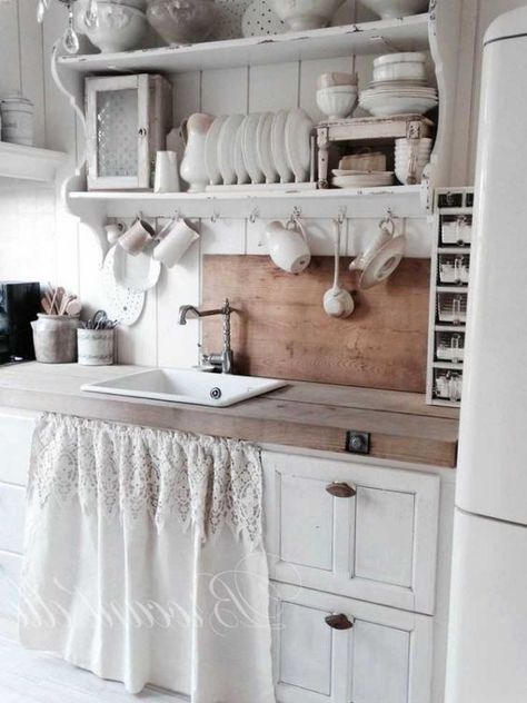 Kitchen Sink Decor Ideas, Sink Stand, Kitchen Sink Decor, Small Kitchen Sink, Distressed Kitchen, Chic Kitchen Decor, Tiny Kitchen Design, Shabby Chic Kitchen Decor, Sink Decor