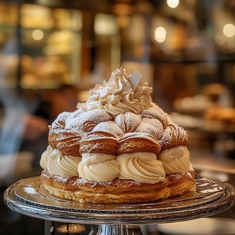 "Découvrez ma version du célèbre Paris-Brest ! Ce dessert emblématique, composé de pâte à choux croustillante garnie d'une crème mousseline pralinée, est parfait pour impressionner vos invités. Facile à réaliser avec des étapes claires et des astuces de chef, cette recette vous guidera vers un dessert digne des meilleures pâtisseries françaises. Idéal pour les occasions spéciales ou pour un moment gourmand à la maison ! #ParisBrest #DessertFrançais #RecetteFacile #FaitMaison #GrandChef Paris Brest, French Bistro, Eclairs, Recipes From Heaven, Party Food, Sweet Recipes, Tart, Cookie Recipes, Sweet Treats