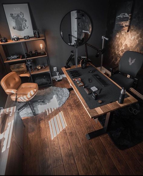 Industrial Gaming Setup, Desks Ideas For Men, Manly Room, Modern Home Offices, Home Studio Setup, Small Home Offices, Small Home Office, Studio Setup, Game Room Design