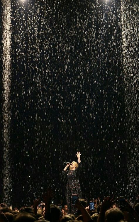 deja vu on Twitter: "I SET FIRE TO THE RAIN… " Adele Concert Aesthetic, Adele Wallpaper Aesthetic, Adele Aesthetic, Adele Grammys, Singer Fanart, Adele Child, Adele Singer, Adele Wallpaper, Adele Music