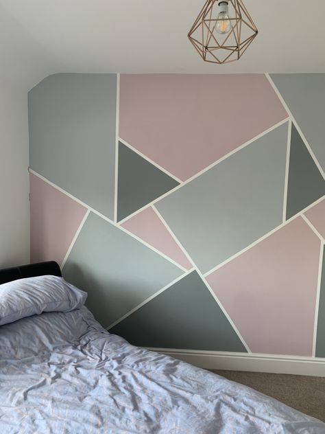 Modern Wall Painting Ideas For Bedroom, Room Wall Ideas Paint, Teen Room Paint Ideas, Girls Bedroom Paint Ideas, Bedroom Paint Design, Bedroom Decor Pictures, Girls Bedroom Paint, Pink Painted Walls, Girls Room Paint