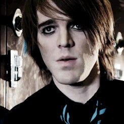 Shane Dawson as Switch, his emo side. <333 Emo Side Part, Shane And Ryland, Fav Youtubers, Shane Dawson, Party Inspo, Youtube Stars, Youtubers, Internet, Quick Saves