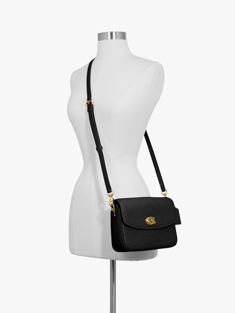 Coach Cassie 19 Leather Cross Body Bag Designer Black Cross Body Bag, Coach Cassie 19 Outfit, Coach Sling Bags Women, Coach Cassie 19, Sling Bag Outfit, Coach Cassie, Coach Sling Bag, Coach Cross Body Bag, Crossbody Bag Outfit