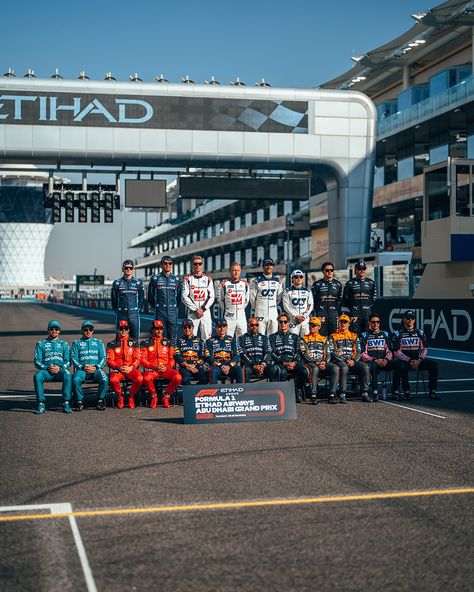 Formula 3 Cars, Formula 1 Drivers, Race Outfit, Abu Dhabi Grand Prix, Groups Poster, F1 Wallpaper Hd, F1 Poster, Formula 1 Car Racing, Formula Uno