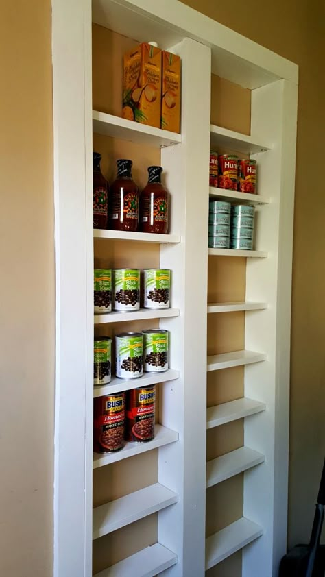 Pantry between the studs - Are you short on kitchen storage? This DIY Pantry Between the Studs adds TONS of useful storage and it's not hard to make. Stud Storage, Between The Studs, Between Studs, Pantry Redo, Organize Ideas, House Storage, Built In Pantry, Pantry Wall, Pantry Organizers