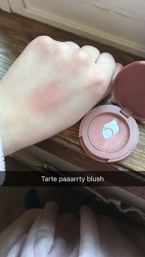 Tarte paaarty blush swatch #makeup Tarte Blush Swatches, Tarte Amazonian Clay Blush, Blush Swatches, Mua Makeup Academy, Tarte Blush, Baked Blush, Makeup Swatches, Bright Spring, Beauty Stuff