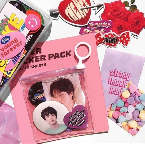 Kpop Packaging, Cupsleeve Events, Bujo Printables, Freebie Ideas, Kpop Freebies, Sticker Kpop, Army Crafts, Army Room Decor, Army Room