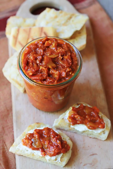 Tomato And Red Pepper Chutney, Cherry Tomato Chutney, Roasted Tomato Dip, Carrot Chutney, Tomatoes, Cherry Tomato Recipes, Oven Roasted Tomatoes, Tomato Relish, Tomato Chutney