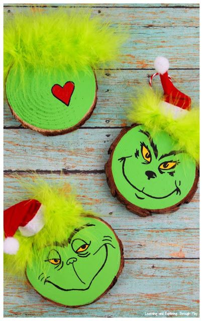 Grinch Wood Slice Craft Grinch Gifts, Diy Grinch, Christmas Tree Ornament Crafts, Grinch Crafts, Grinch Decorations, Grinch Christmas Tree, Grinch Christmas Decorations, Grinch Ornaments, Wooden Christmas Crafts