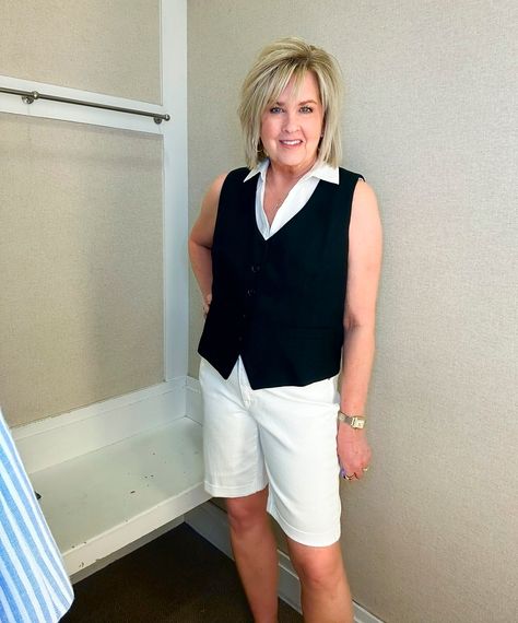 Fashion Blogger, Tania Stephens, did a Talbots friends and family try on haul-6 Tania Stephens, Fashion Reading Glasses, Try On Haul, Travel Workout, Amazon Shopping, Friends And Family, Try On, Summer Hairstyles, Spring Fashion