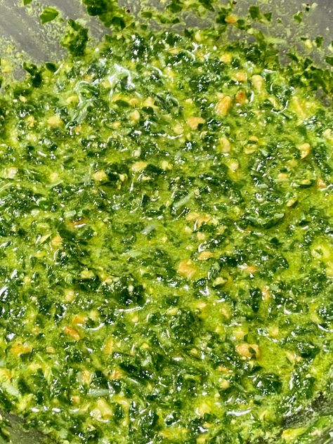 Wild Garlic and Rocket Pesto with Cashew Nuts Rocket Pesto, Rocket Recipes, Wild Garlic, Happy Food, Happy Foods, Cashew Nut, Food Processor, So Delicious, At Last