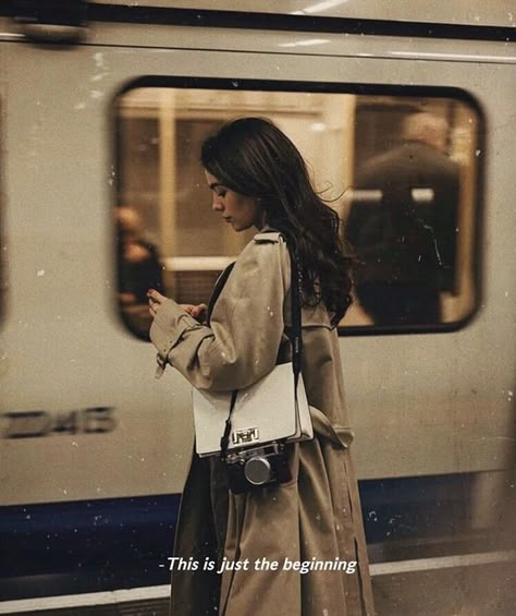 Subway Train, Find Happiness, Scottish Fold, Trik Fotografi, Cinematic Photography, Lily Collins, Album Photo, Photo Reference, Photo Instagram