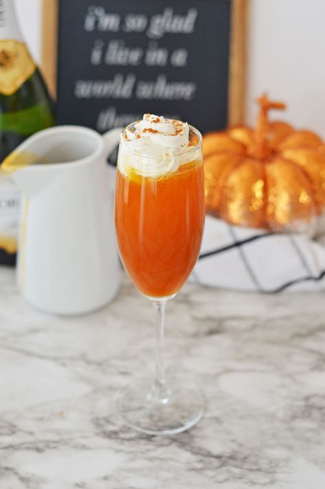 Pumpkin Syrup Recipe, Mimosa Ingredients, Cranberry Mimosa, Apple Cider Mimosa, Pumpkin Smash, Thanksgiving Brunch, Pumpkin Syrup, Mimosa Recipe, Pumpkin Pudding