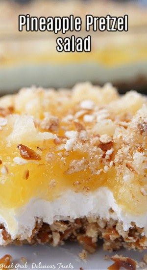 Pineapple Pretzel Salad, Pineapple Topping, Pretzel Desserts, Savory Dessert, Jello Dessert Recipes, Pineapple Dessert Recipes, Pretzel Salad, Pretzel Crust, Pineapple Desserts