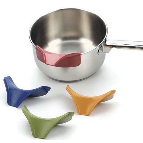 Pour sauces and batter with ease with a slip-on heat-resistant silicone spout. | 27 Genius Solutions For Your Kitchen Woes Cooking Gadgets, Gadgets And Gizmos, Cool Kitchen Gadgets, Totally Awesome, Mixing Bowls, Awesome Things, Kitchen Tips, Home Gadgets, Kitchen Items