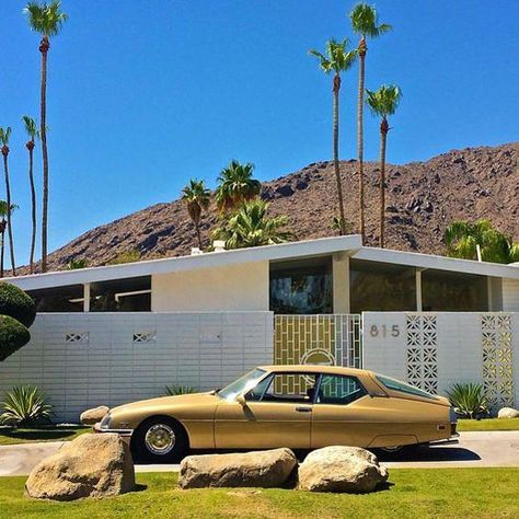 Geometric Patterns of Screen Blocks Beautifully Decorating Mid Century Modern Homes Vintage Palm Springs, Palm Springs Aesthetic, Los Angeles Aesthetic, Screen Block, Palm Spring, Palm Springs California, California Dreamin', California Dreaming, Mid Century Modern House