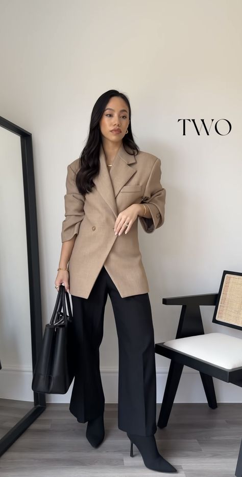 Minimalism Clothes, Look Office, Briefcase Women, Casual Professional, Olivia Miller, Latest Outfits, Work Attire, Business Outfits, Street Style Outfit