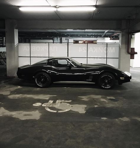 1970s Corvette Stingray, Black Corvette, Old Sports Cars, C3 Corvette, Vintage Corvette, Corvette C3, Classic Corvette, Chevrolet Corvette Stingray, Street Racing Cars