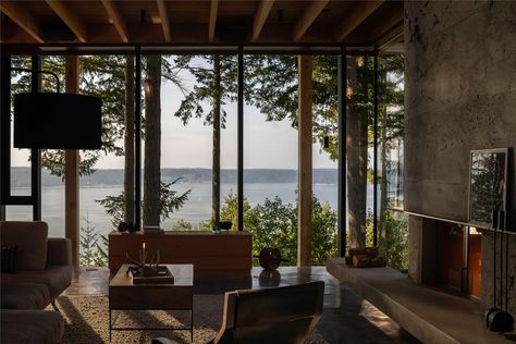 Pnw Beach House, Pacific Northwest Architecture, Pacific Northwest Aesthetic Home, Pacific Northwest Interior Design, Pacific Northwest Style Home, Pacific Northwest Aesthetic, House Mediterranean, Mountain Homes, Architectural Features