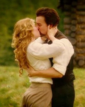 Edward Norton and Jessica Biel as Eisenheim & Sophie in The Illusionist (2006) Jesica Biel, Real Life Couple, Film Romance, Best Movie Quotes, The Illusionist, Edward Norton, Tv Romance, William Faulkner, Movie Shots