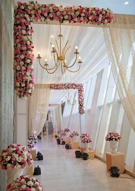 Stage Decorations Wedding, Entrance Wedding, Ceremony Pictures, Wedding Gate, Wedding Ceremony Pictures, Ceremony Songs, Gate Decoration, Marriage Day, Wedding Entrance Decor