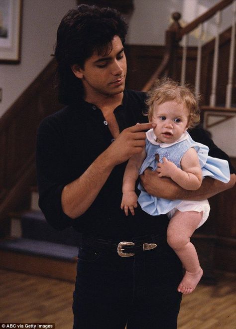 Jesse Wallpaper, Full House Season 1, Full House Characters, Full House Funny, Full House Tv Show, Full House Cast, 90s Hits, Michelle Tanner, Uncle Jesse