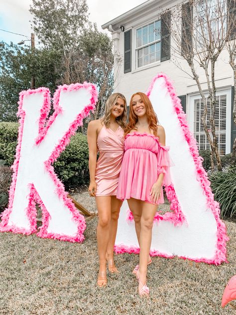 Sorority Spirit Week, Bid Day Themes Kappa Delta, Sorority Vp Recruitment, Sorority Recruitment Packets, Kappa Delta Recruitment, Outfit Semiformal, New Bids On The Block Bid Day, Sorority Recruitment Decorations, Recruitment Decorations