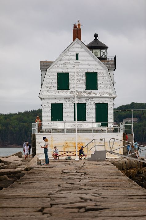 The Best Portland to Acadia National Park Road Trip: 6 Must-See Stops (By a Local!) — Nichole the Nomad Acadia National Park Aesthetic, Coastal Maine Aesthetic, Acadia Fall, Portland Maine Aesthetic, Maine Honeymoon, Maine Lifestyle, England Bucket List, Acadia National Park Map, Maine Aesthetic