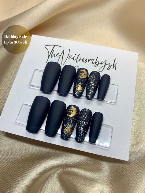 Navy blue nails Dark Navy Blue Nails, Nail Shape And Length, Constellation Nails, Nails Celestial, Nails Navy Blue, Celestial Nails, Nails Navy, Blue Press On Nails, Dark Blue Sky