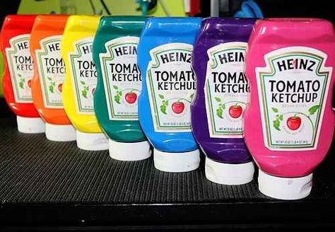 Keep paint in squeeze ketchup bottles. | 25 Clever Classroom Tips For Elementary School Teachers Google Hacks, Paint For Kids, Hantverk Diy, Homemade Paint, Bruges Lace, Clever Classroom, Search Google, How To Make Paint, Cool Ideas