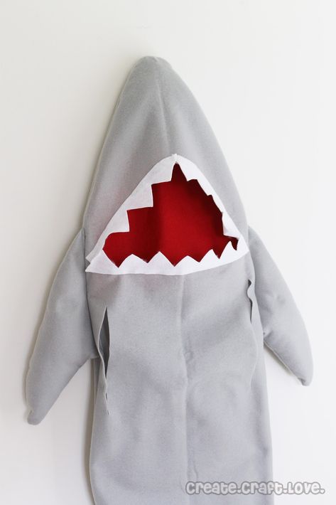 Boy Halloween Costumes Diy, Toddler Boy Halloween Costumes Diy, Toddler Shark Costume, Diy Shark Costume, Ocean Costume, Shark Costume Kids, Chanel Diy, Sea Creature Costume, Shark Halloween Costume